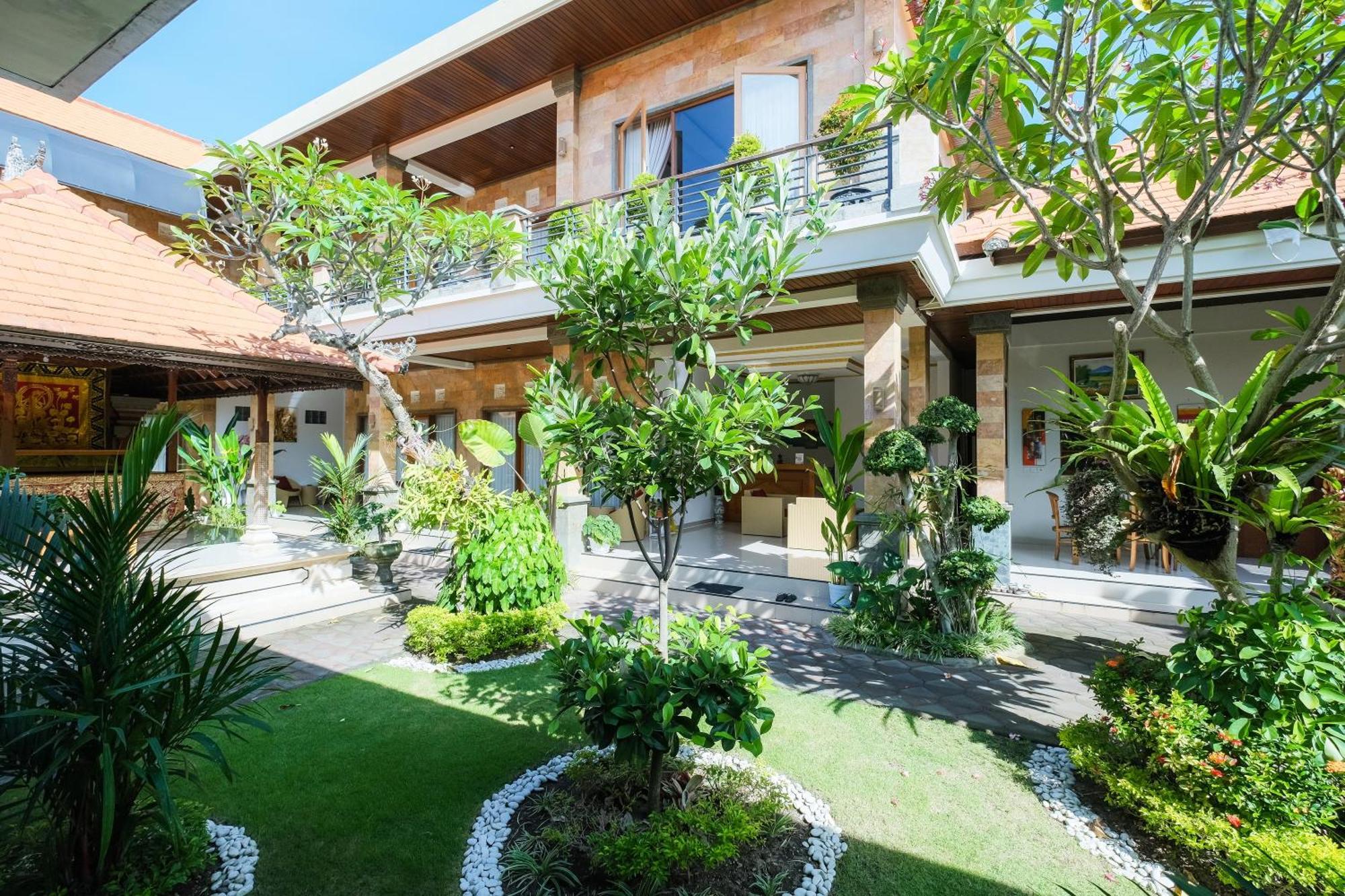 Wayan House